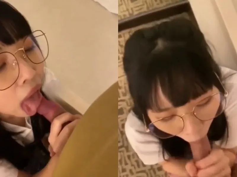 Bé rau đeo kính nằng nặc đòi mút củ khoải anh bằng miệng non dâm đãng